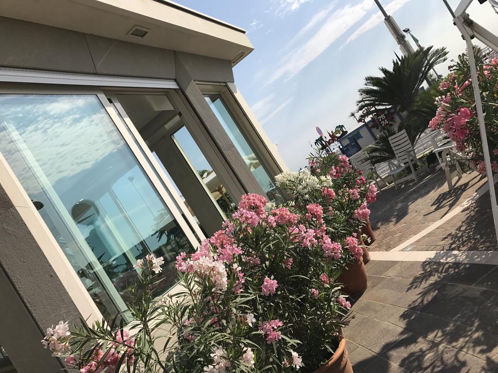 Hotel Gorini Bellaria-Igea Marina Exterior foto